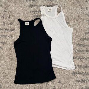 Aritzia SUNDAY BEST 2 Ribbed Tank Tops in White and Black, Size Small